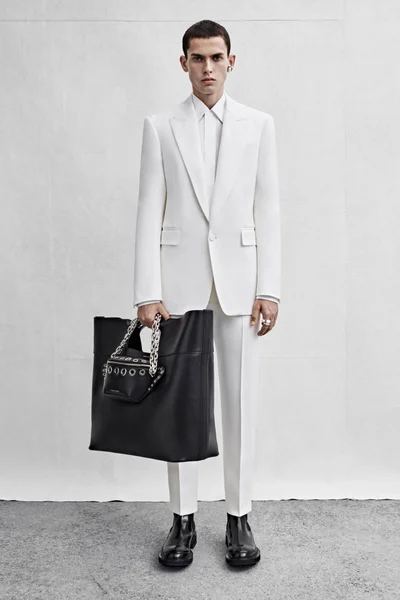 Look 4
